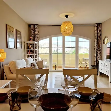 Appartement Royal Golf View: 2Br, Pools & Ac à Sitio de Calahonda Extérieur photo