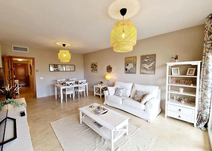 Royal Golf View: 2Br, Pools & Ac