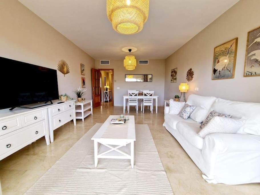 Appartement Royal Golf View: 2br, Pools & Ac