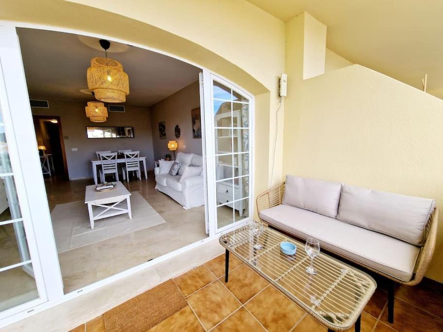 Appartement Royal Golf View: 2br, Pools & Ac Sitio de Calahonda