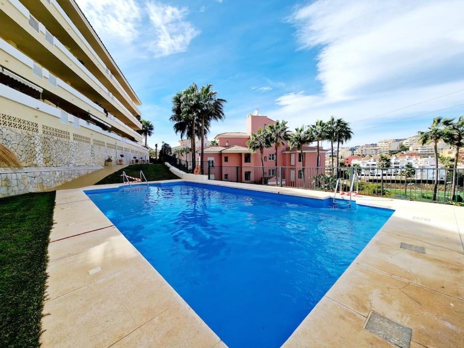 Royal Golf View: 2br, Pools & Ac * Sitio de Calahonda