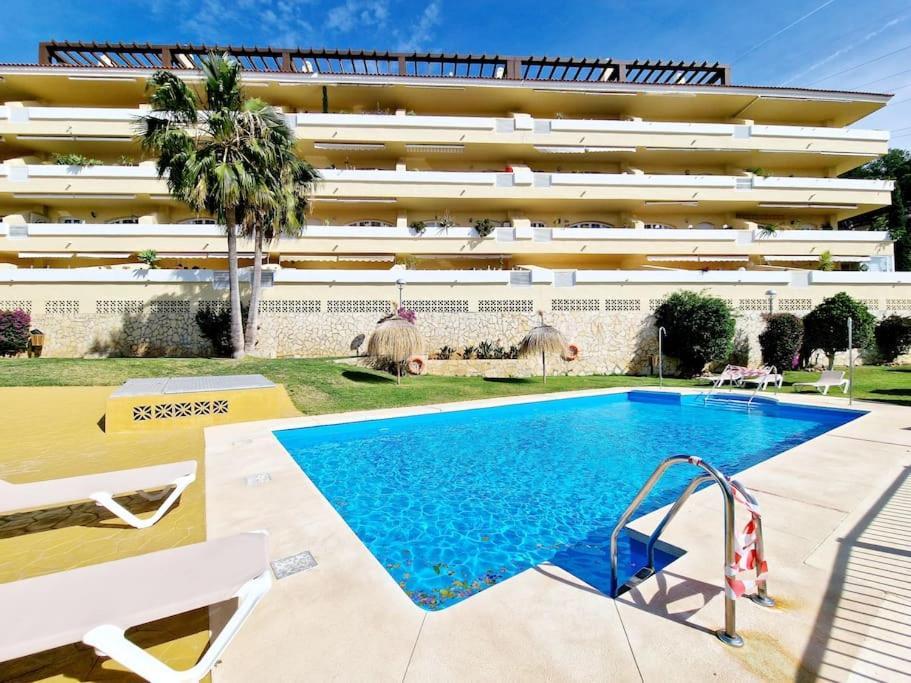 Royal Golf View: 2br, Pools & Ac Appartement *