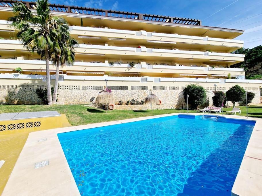 Royal Golf View: 2br, Pools & Ac