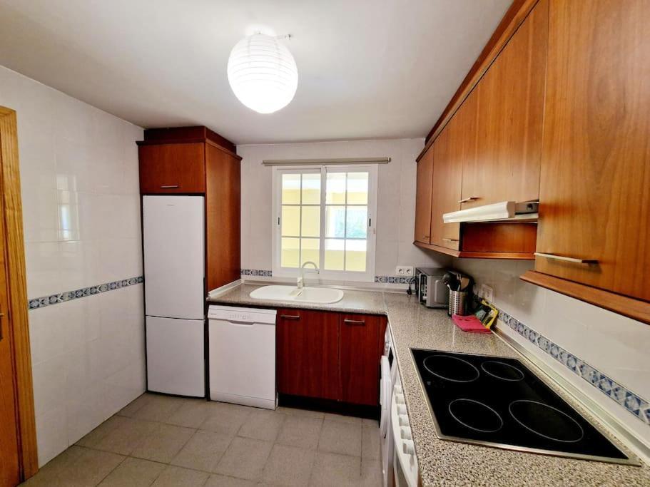 Royal Golf View: 2br, Pools & Ac Appartement Sitio de Calahonda